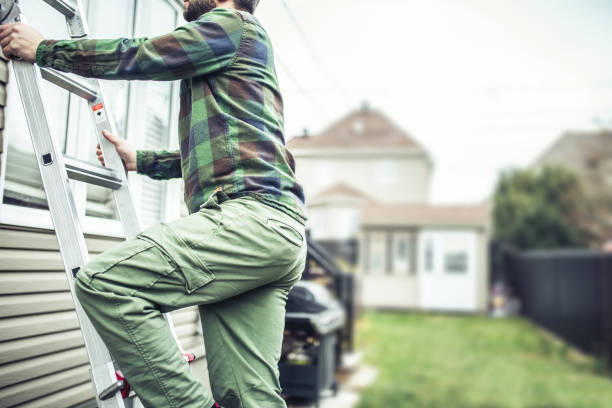Best Construction Debris Removal  in Mount Vernon, IA